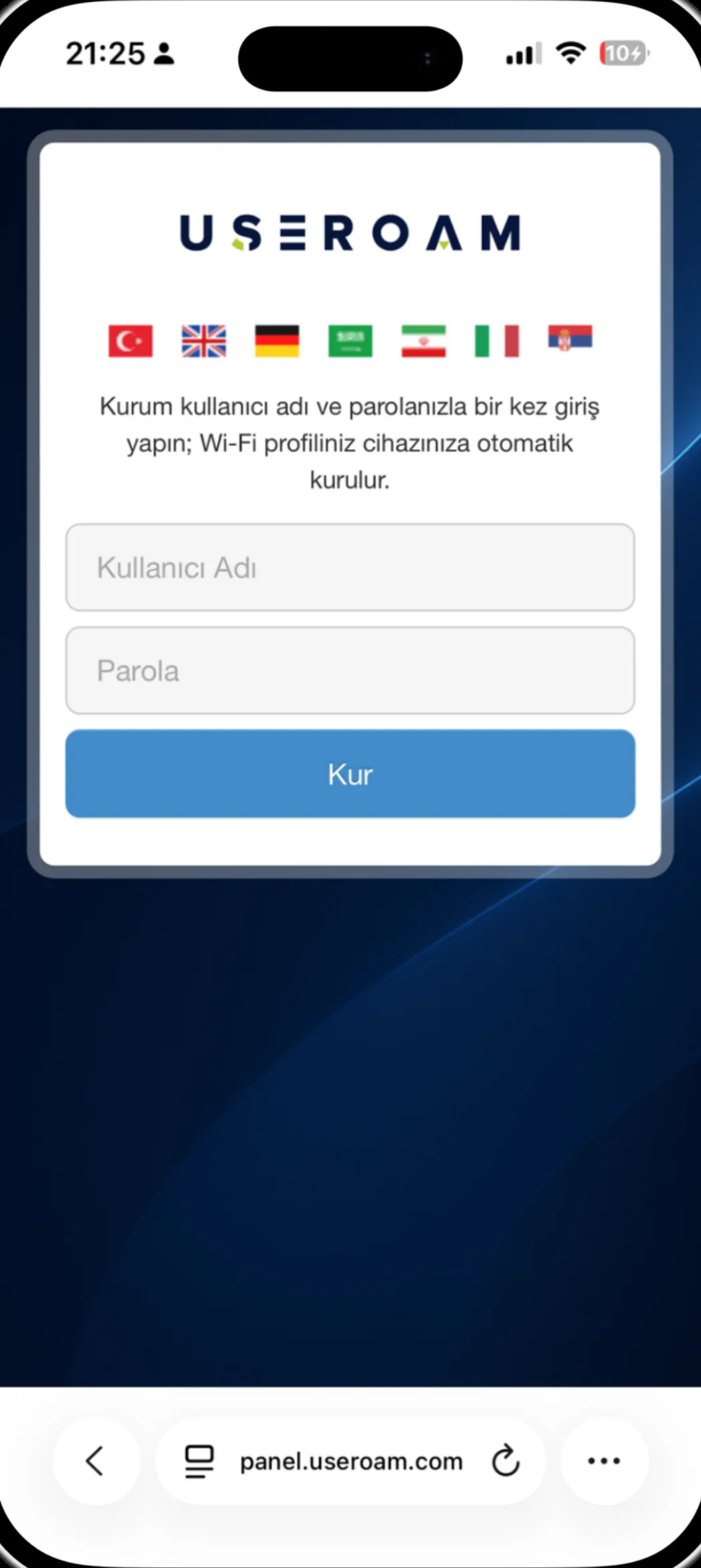 Useroam giriş formu: Kullanıcı Adı, Parola alanları ve Kur düğmesi